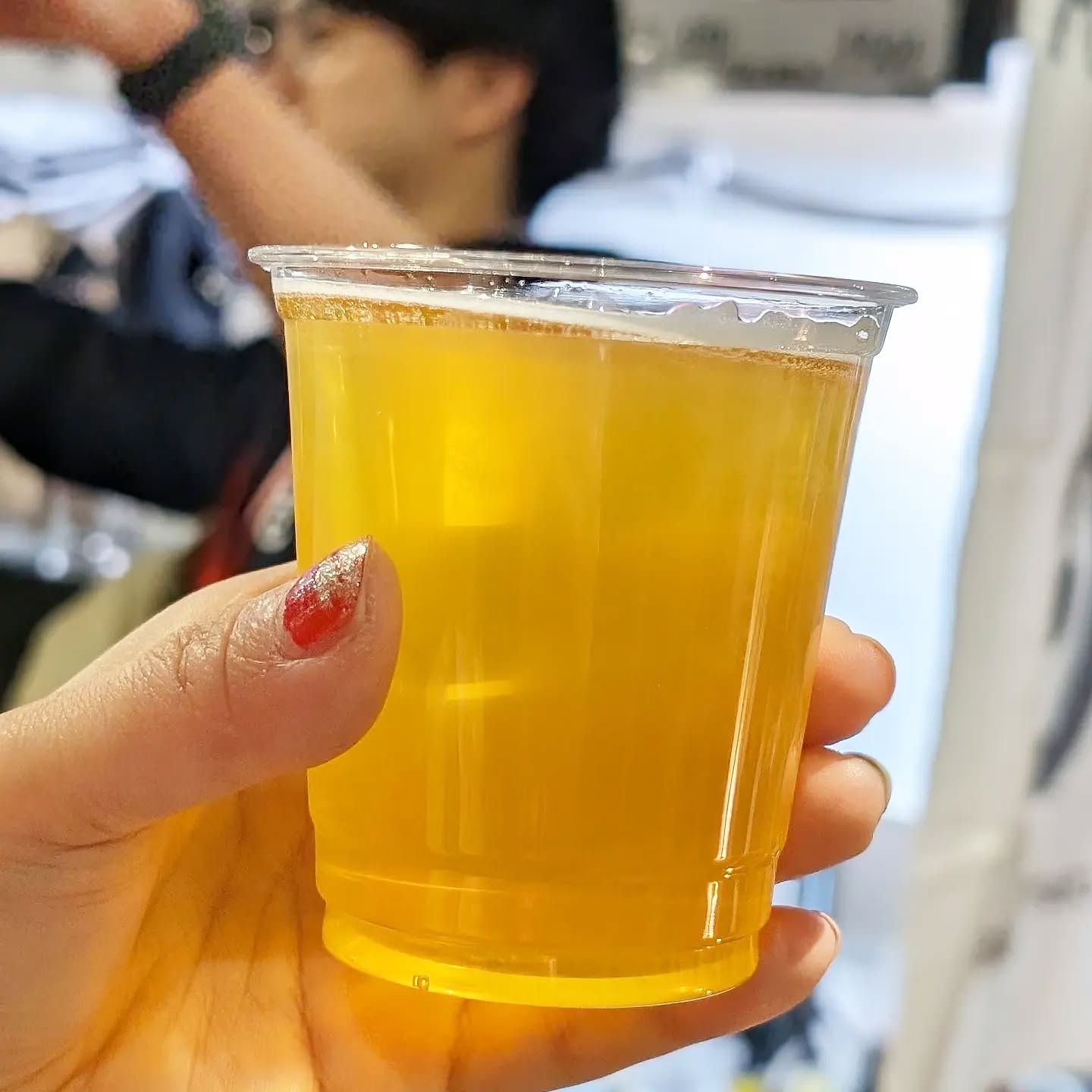 山本ホップが頂いたCRAFT BEER BASEの「ラベンダー & カモミール」