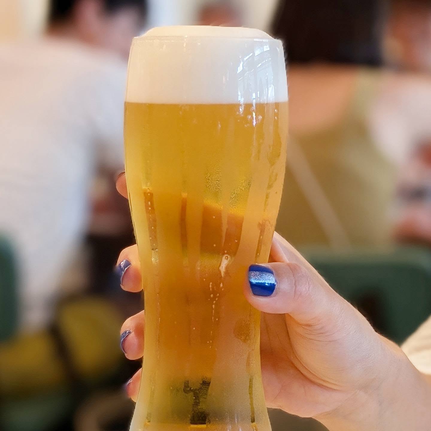 山本ホップが頂いたペローニの「ナストロアズーロ 生ビール」