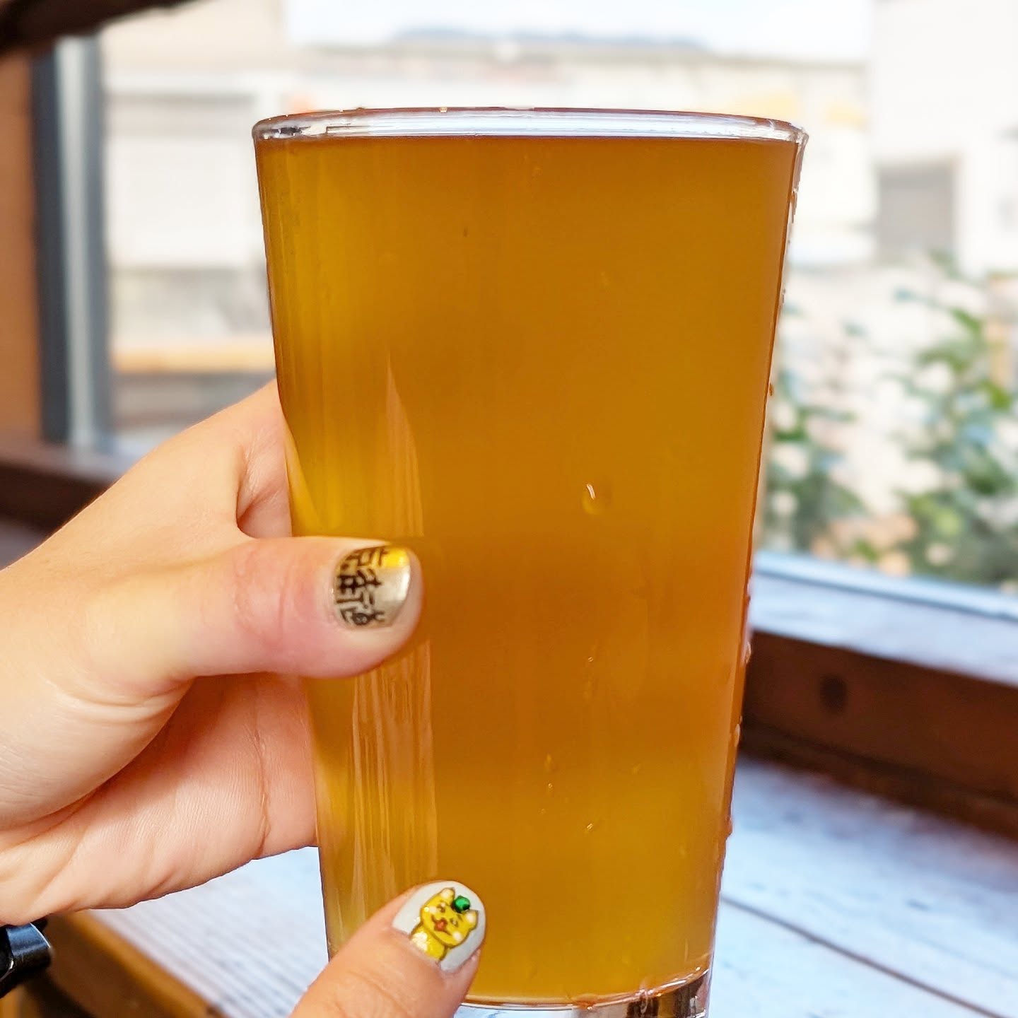 山本ホップが頂いた箕面ビールの「DONZOKO BEER 箕面ビール DONMAI リアルエール Ver.」