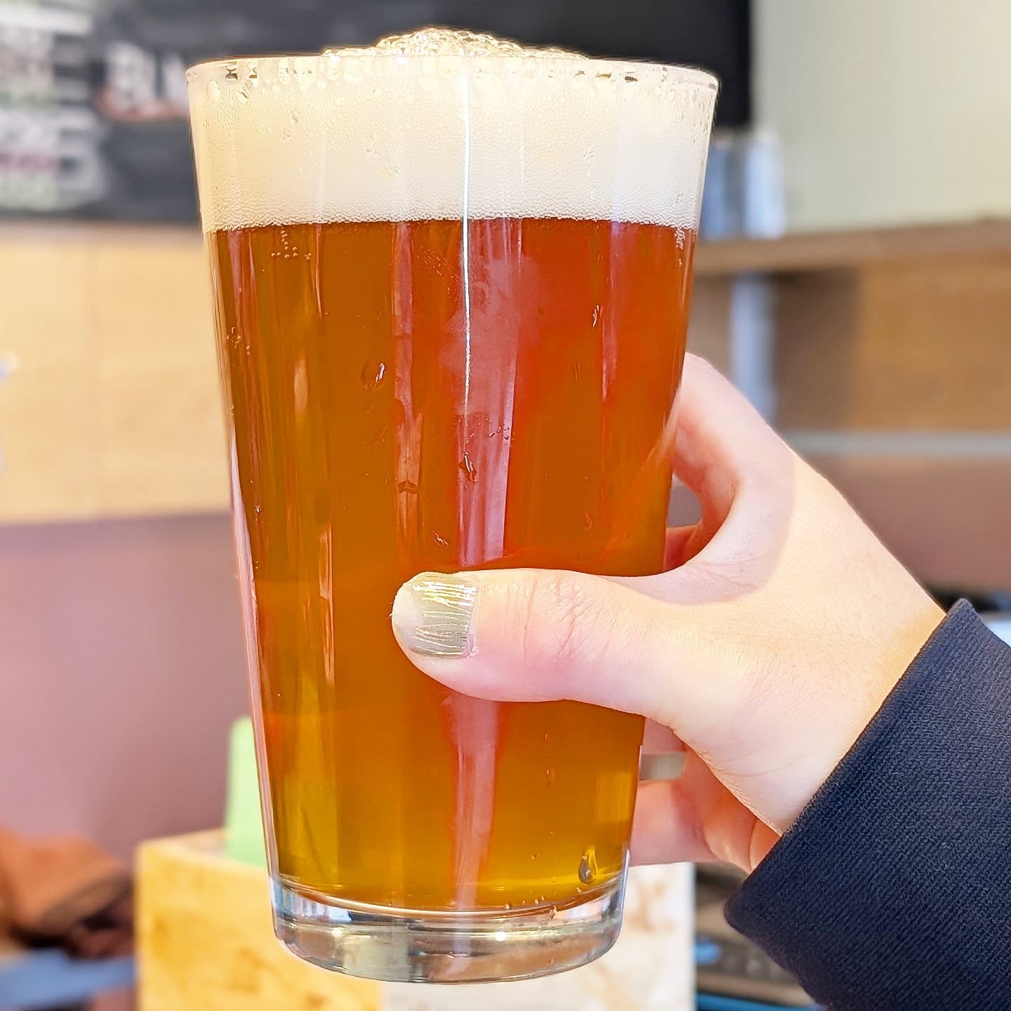 山本ホップが頂いたAmaterasu Breweryの「SKATE RED」