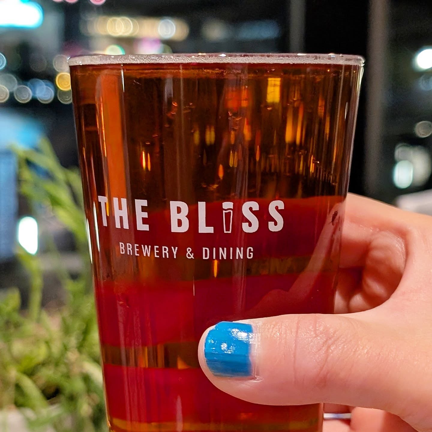 山本ホップが頂いたTHE BLISSの「Miles Away Amber Lager」